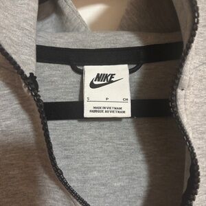 Nike Heather Gray Full-Zip Tech